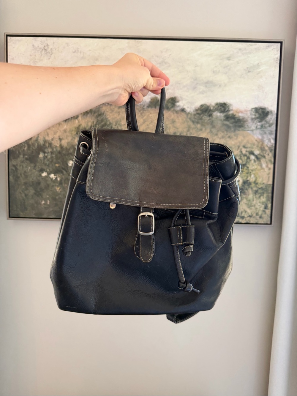 Piel Vintage Two Toned Black Genuine Leather Drawstring Backpack with Flap
